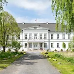 Gutshaus Gross Helle *
