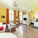 Gutshaus Gross Helle *