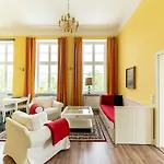 Gutshaus Gross Helle Lägenhet *
